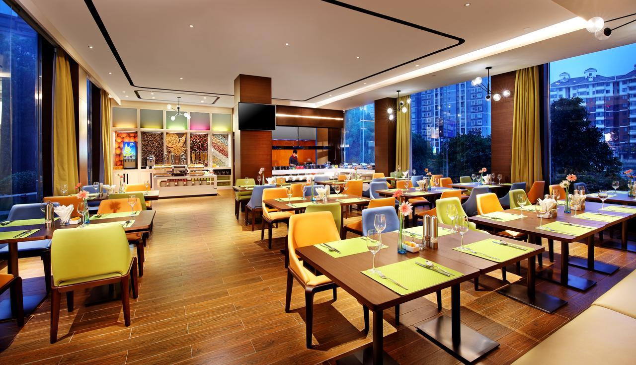 Hampton By Hilton Wuhan Tianhe Airport East Exterior foto